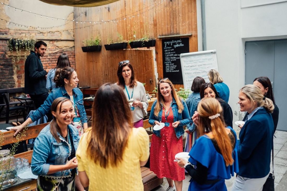 Účastníci HRdinského networkingu